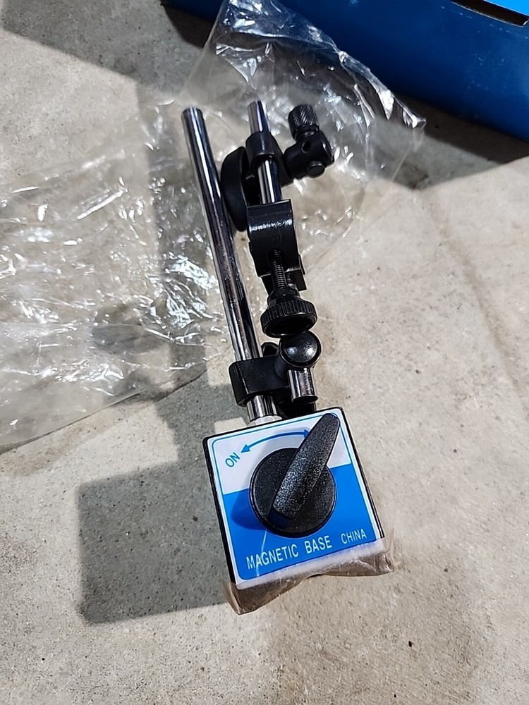 Multipositional Magnetic Base w/Fine Adjustment