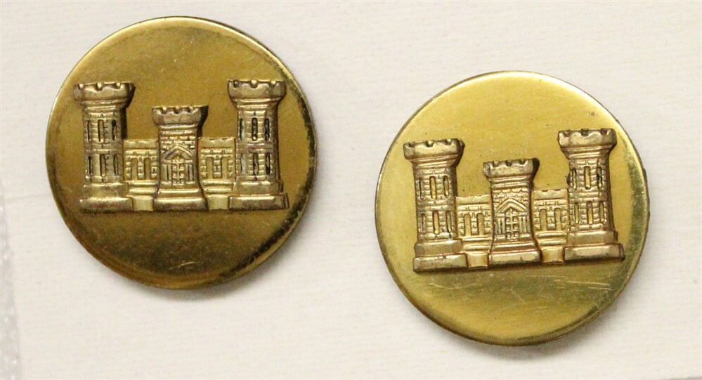 U.S. Army Enlisted Collar Pin set 7764: Engineer pair - flat, gilt, s/b