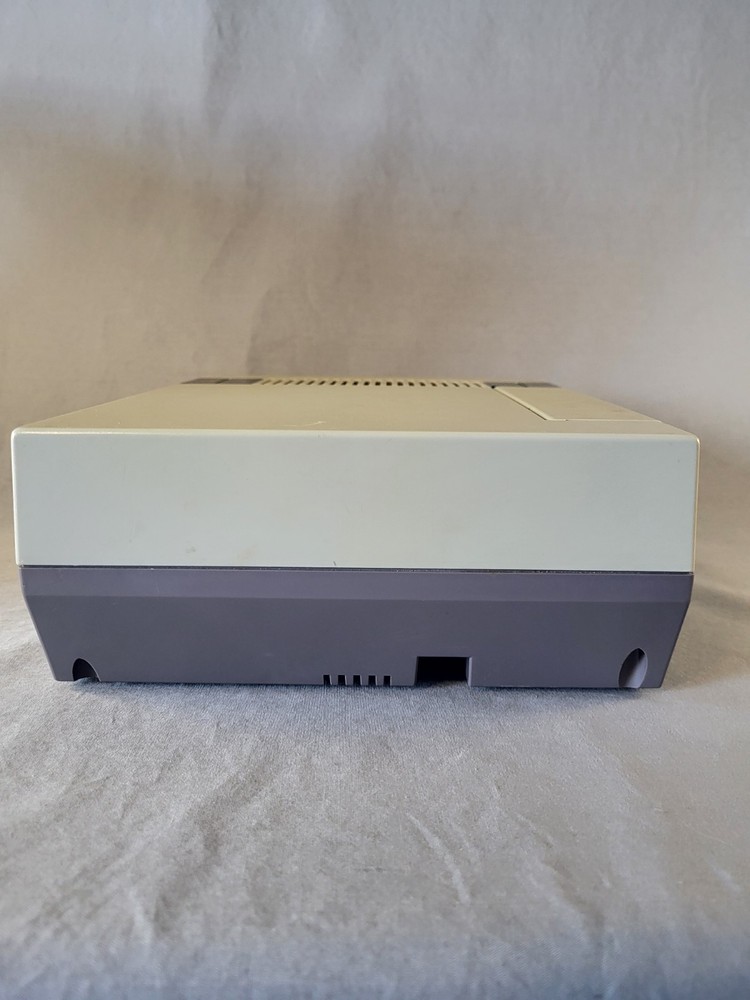 Nintendo NES Console - NES-001 - Cords & Controller - Tested!