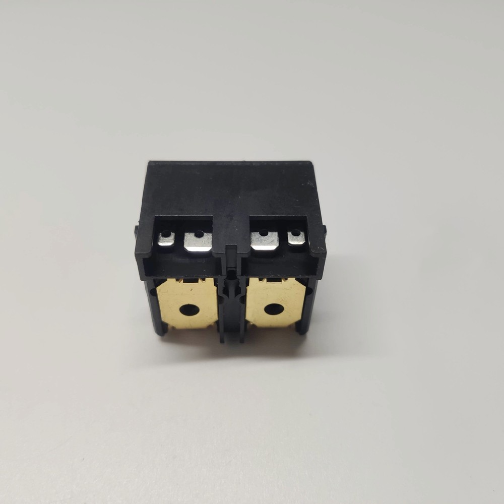 1pc For 1246 R139 8(8)A 250V AC 5E4 Pushbutton Switch