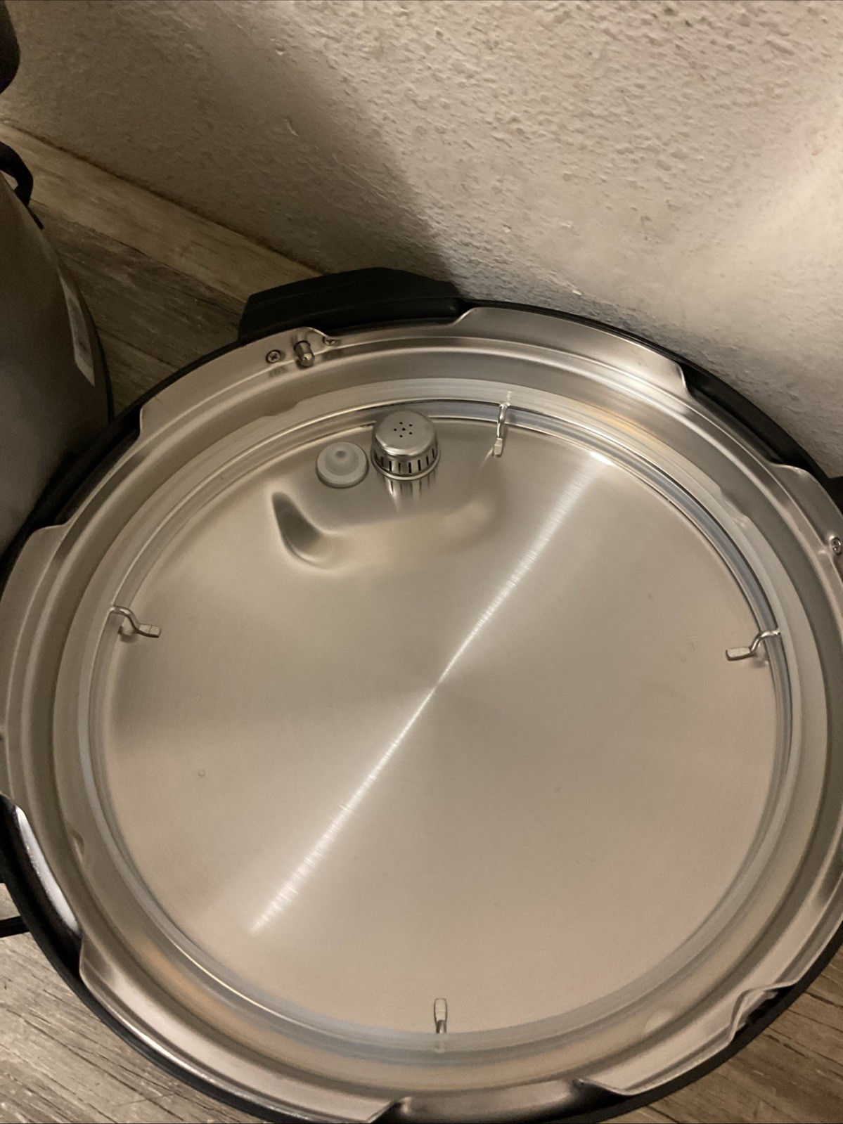 🏯 Instant Pot Electric Pressure Cooker 8 Qt ( 1500 W)🆕AS SHOWN