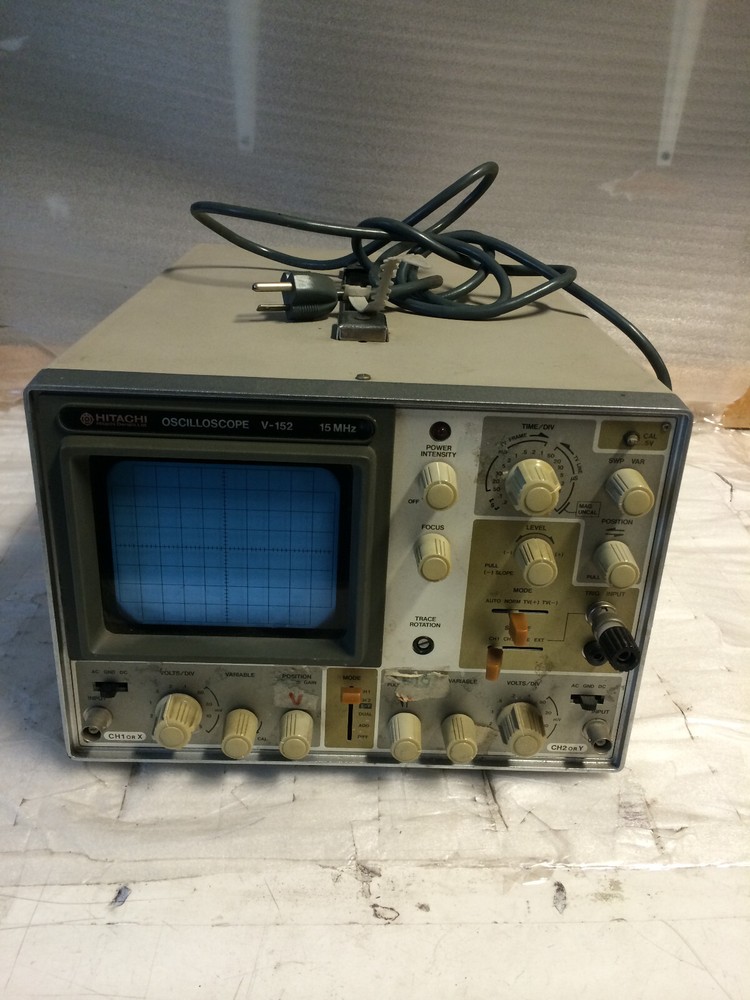 HITACHI OSCILLOSCOPE V-152 15MHz