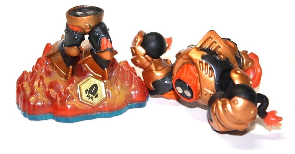 Skylander SWAP Force Blast Zone Figurine Activision 2013