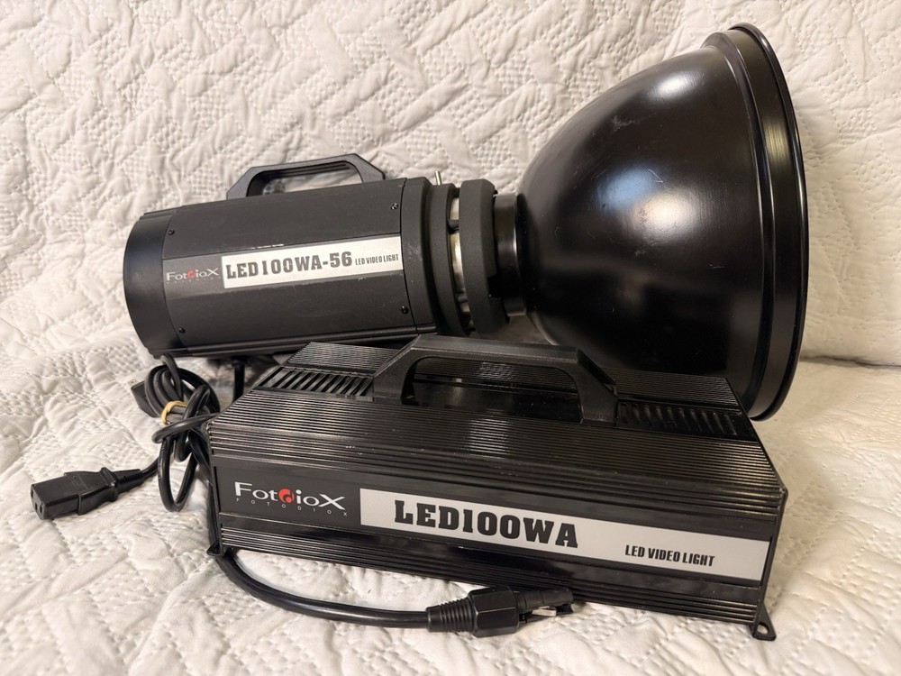 Fotodiox Pro LED100WB-56 Studio LED, High Daylight LED 5600K Studio Light Bundle