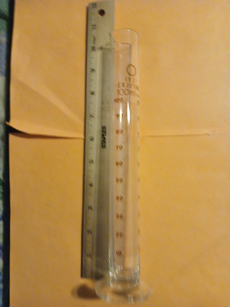 PYREX Glass Class B 100mL Single Scale TC Graduated Cylinder Round Base