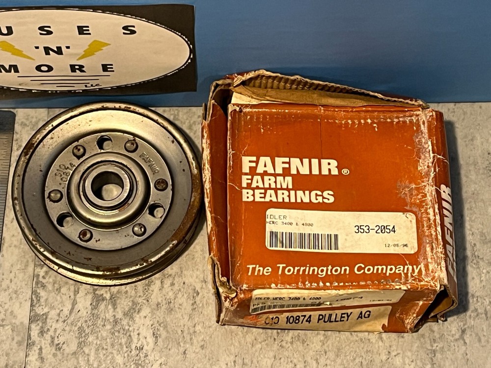 FAFNIR 010 10874- IDLER PULLEY, 0.635/0.64" BORE, SOME RUST