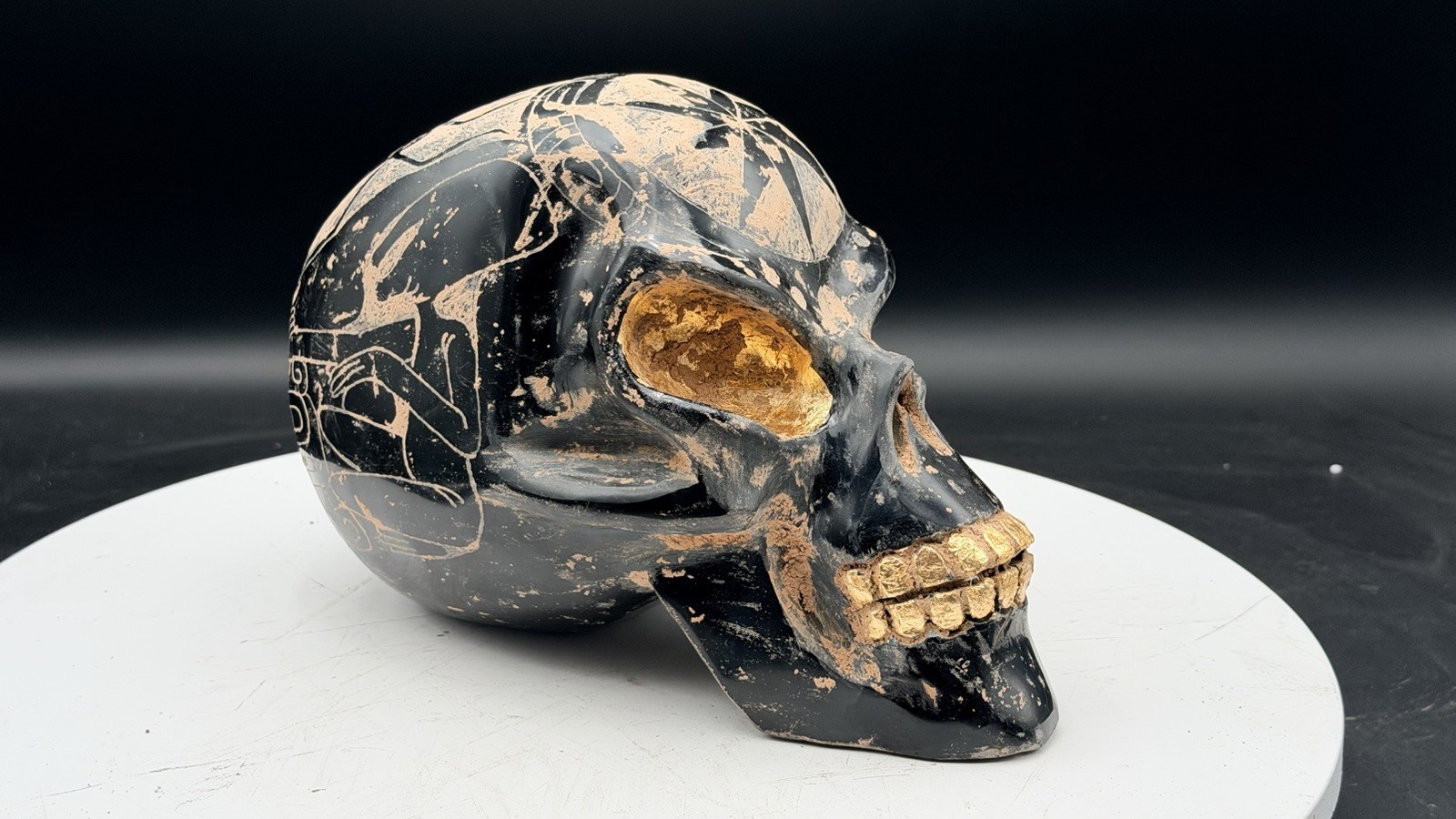 7 Kilo Guerrero Ancient Obsidian Crystal Skull Inlayed Gold Leaf Alien Ojuelos