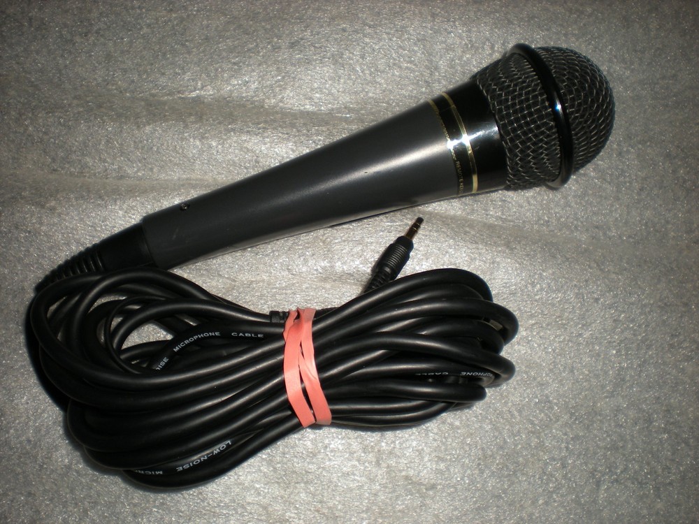 UNTESTED Karaoke Pro.2 DM-395KC Dynamic Microphone With Key Control Remote