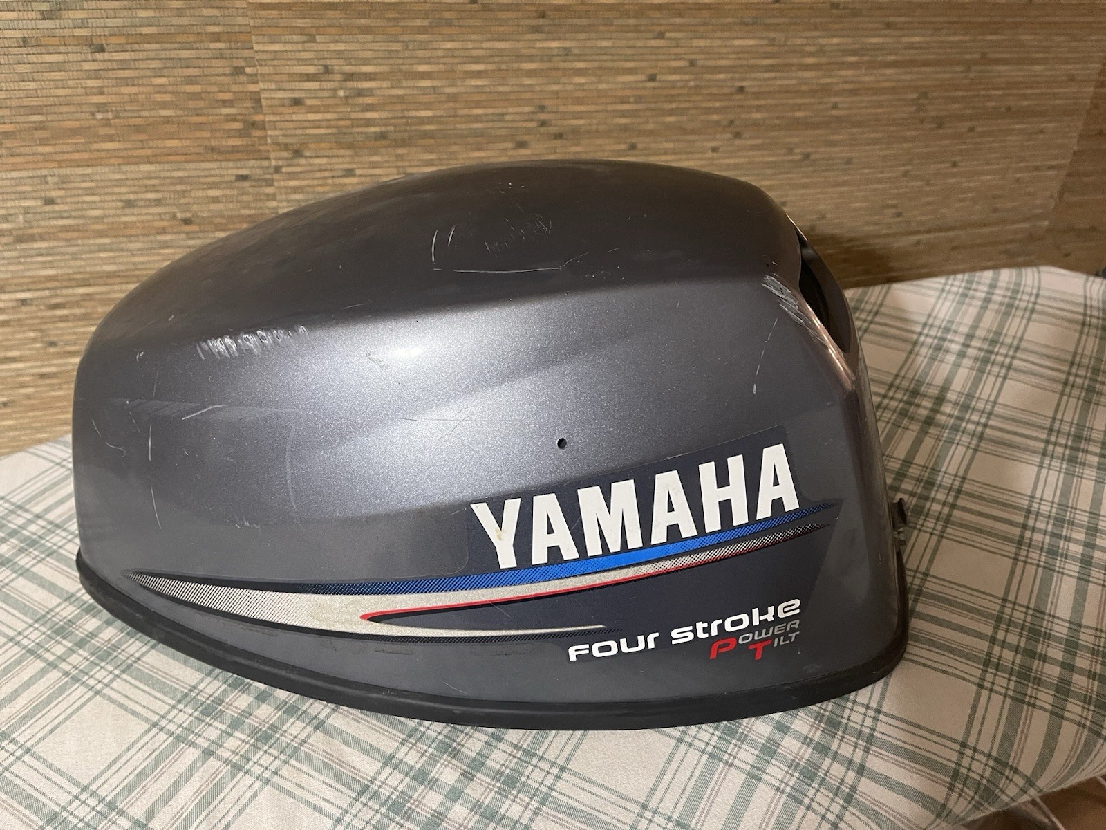 69G-42610-20-4D Yamaha Outboard 4 Stroke 8HP 9.9HP High Thrust Hood Top Cowling