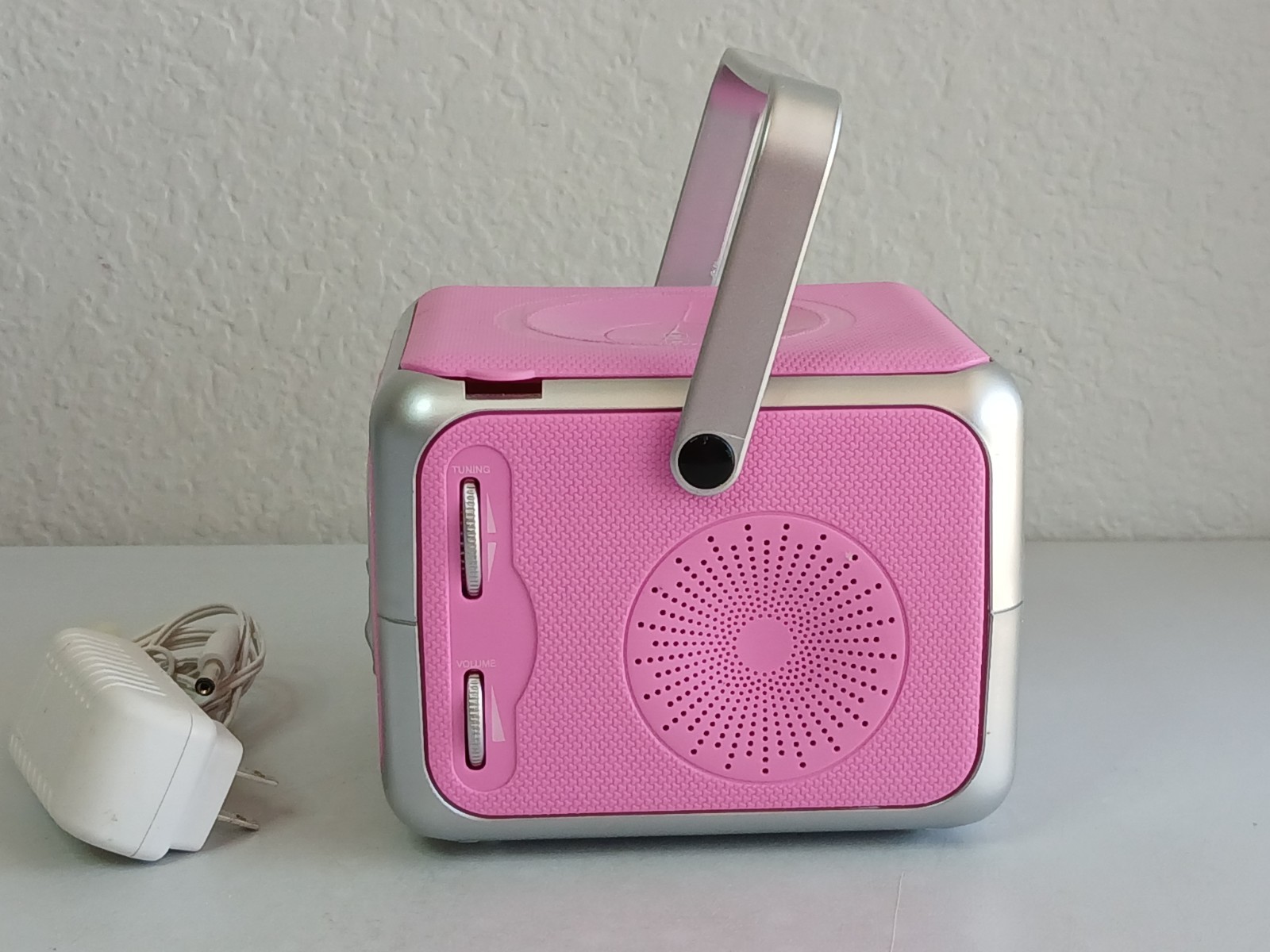 Pink JENSEN Portable FM Stero CD Player with Bluetooth CD-555 Preowned Works