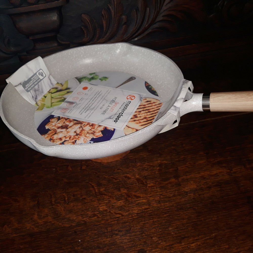 MasterClass Premium Cookware Set skillet 11, 9.5, 8" Casserole 6.5, beige