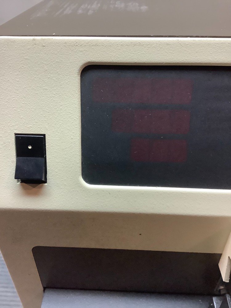 Humphrey Instruments Lens Analyzer Model 330