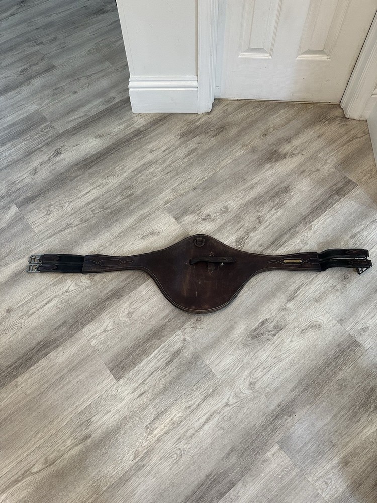 Hadfield’s Saddlery Leather Jumper Girth. 54” Has Flaws Read Description