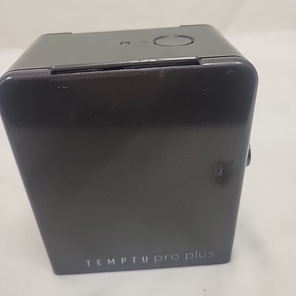 TEMPTU PRO PLUS AIRBRUSH COMPRESSOR ONLY UNTESTED AS IS FOR PARTS