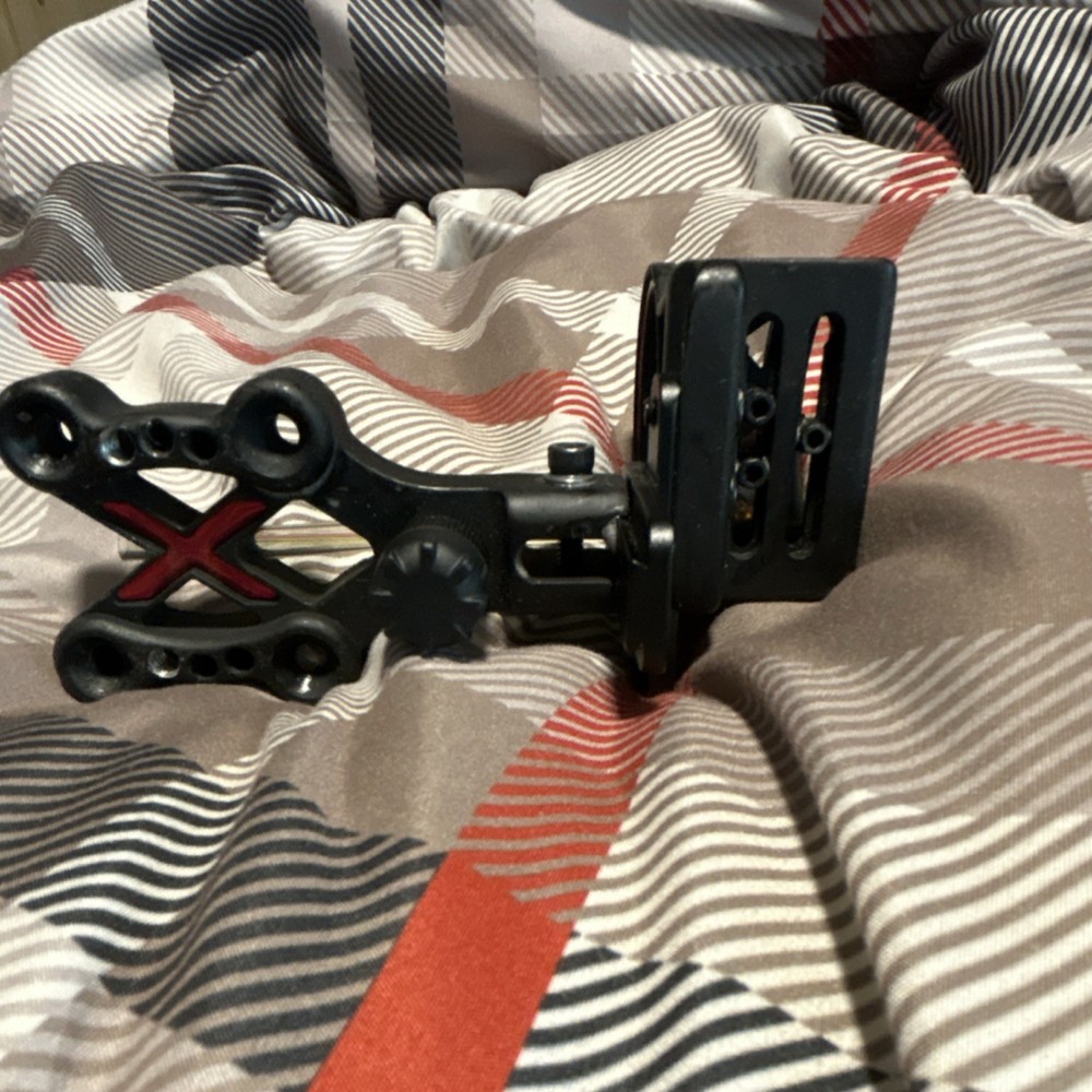 PSE Archery 5-Pin Sight Pin for Compound Bow Black and Red Multi-Pin Accessory