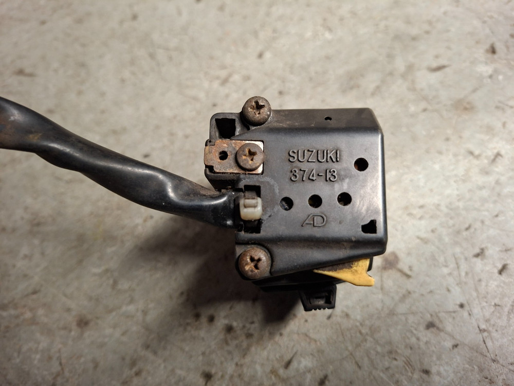 Suzuki GSX600F - Left Side Handlebar Switch Gear Buttons Controls