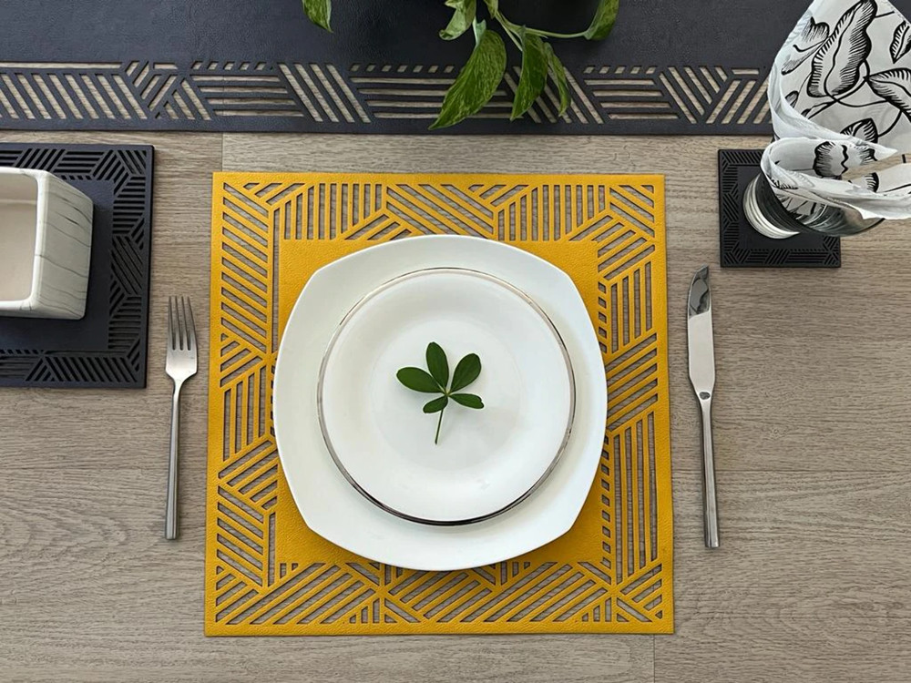 Piazza Mustard Double-Sided Trivet