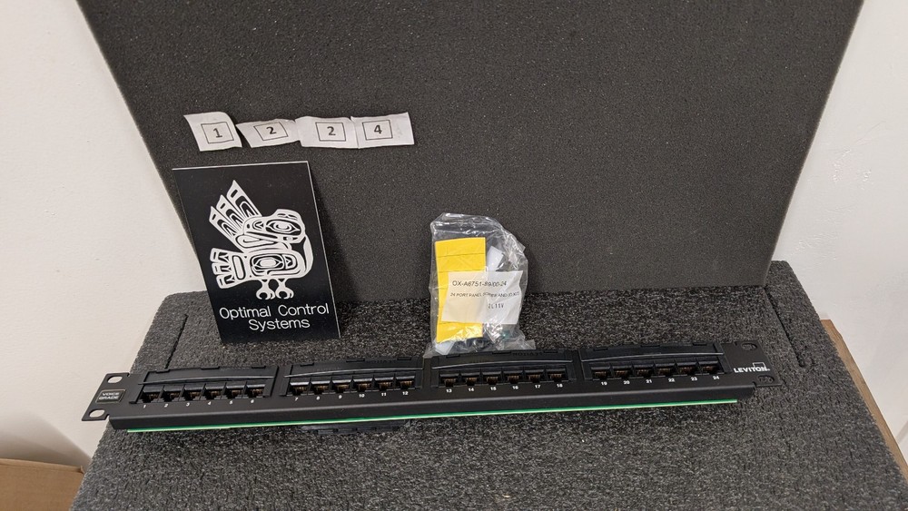 Leviton	voice grade patch panel 24 port	49012-J24