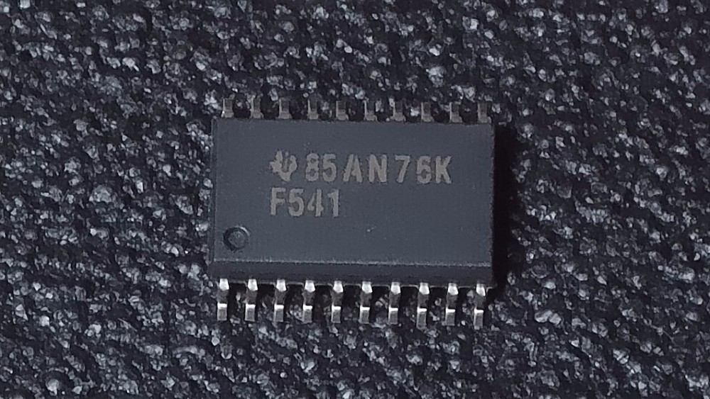 Texas Instruments 84AN76K - SN74F541 Octal Buffer IC SOIC20 - New