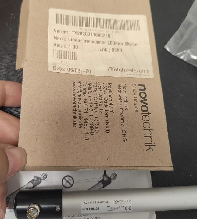 1pcs NOVOtechnik TX2-0200-716-002-101 Displacement Sensor