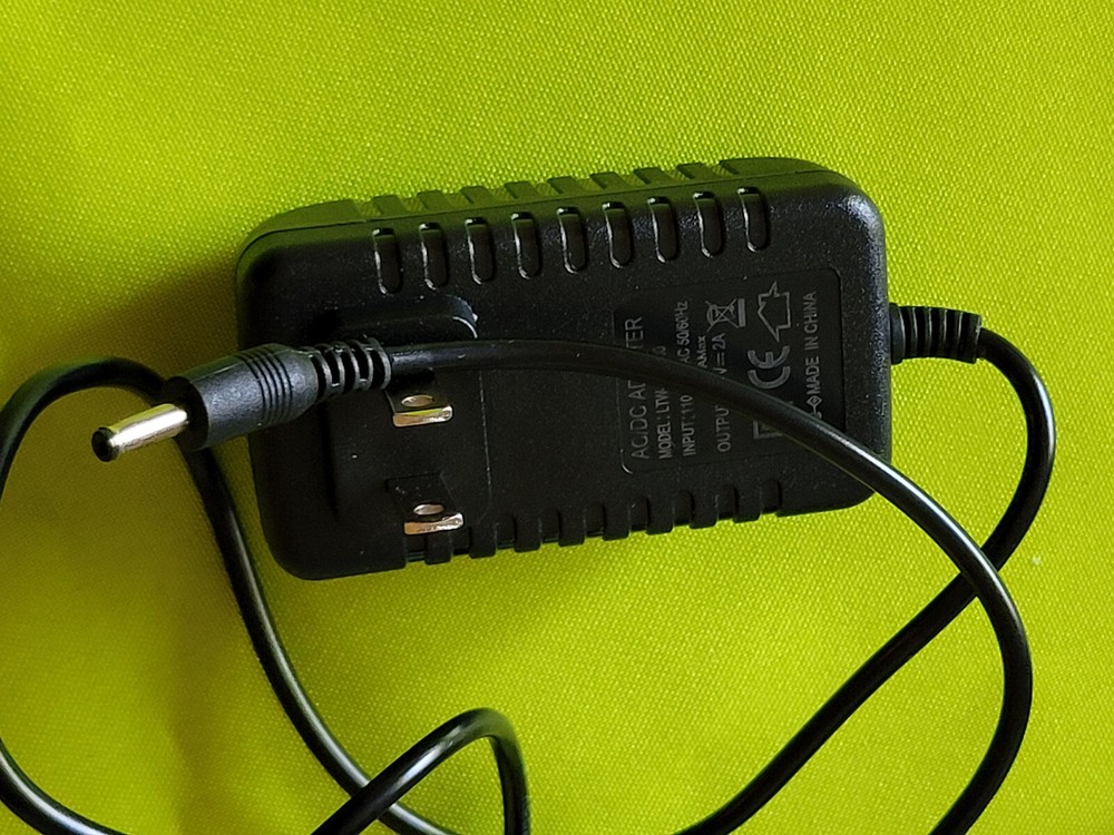 LED Projector M100 The Most-Efficient High Resolution Tested & Working. AS IS