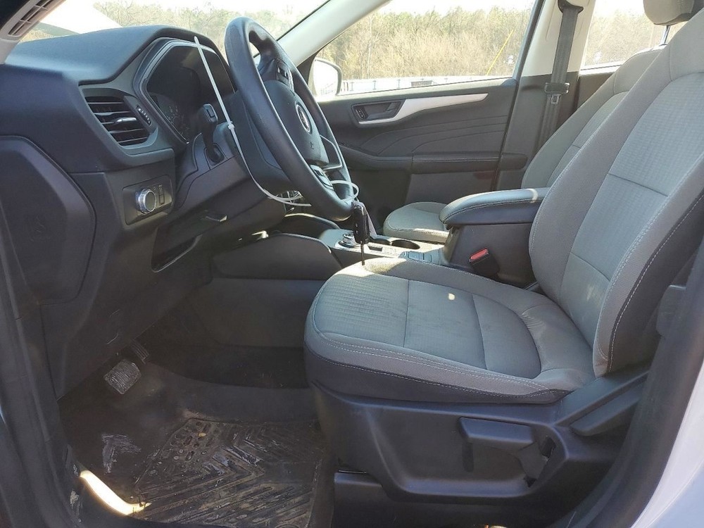 ESCAPE 2022 Glove Box 5020958