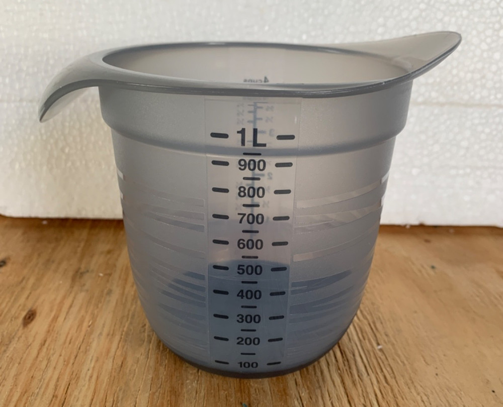 Tupperware 4 Cup Measuring Cup 5435A-1