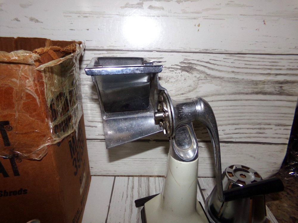 Rival Combination Grindomatic / Shredomatic model 390SH