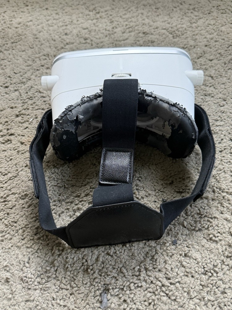 Logic 3D VR Headset Virtual Reality Goggles