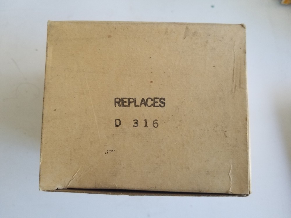 One(1) Unbranded D 316 Distributor Cap