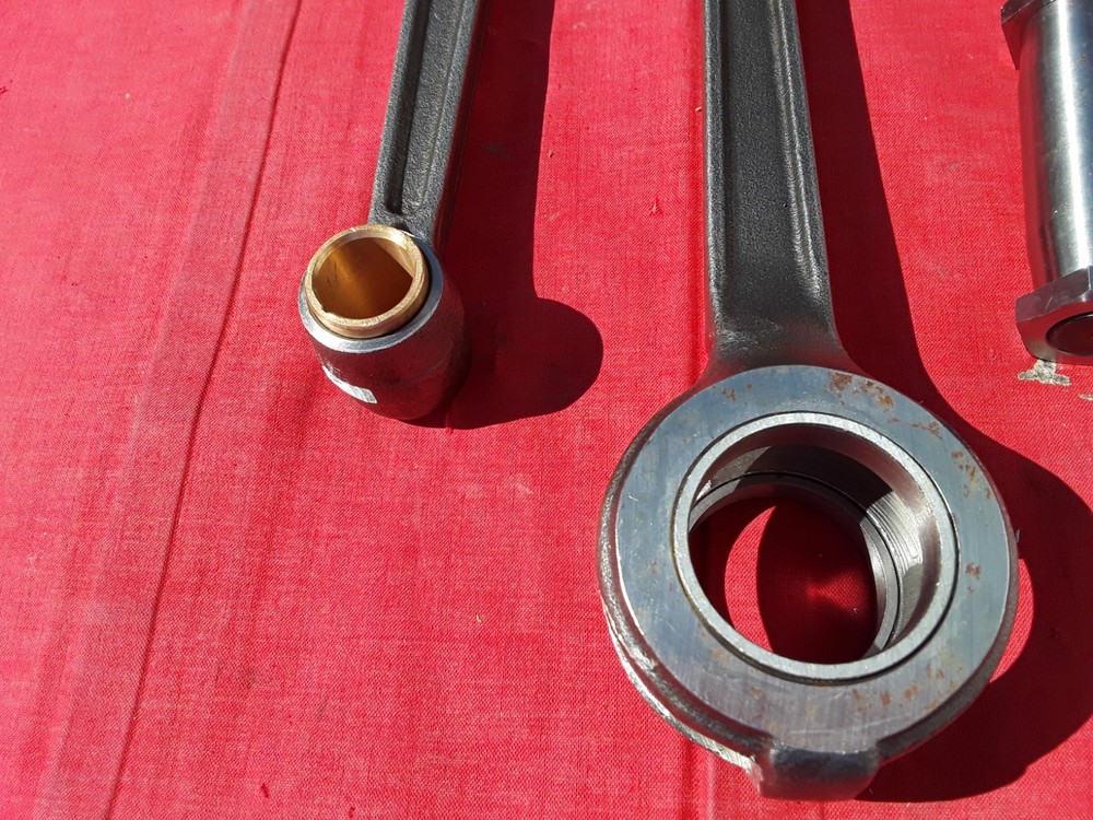 Indian Cheif connecting rods