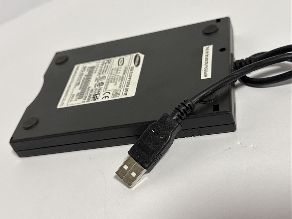 Samsung External USB Floppy Disk Drive | Model SFD-321U/YBL/Read