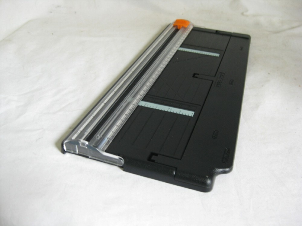 Fiskars cutting board cut ruler measurement measuring project craft drafting