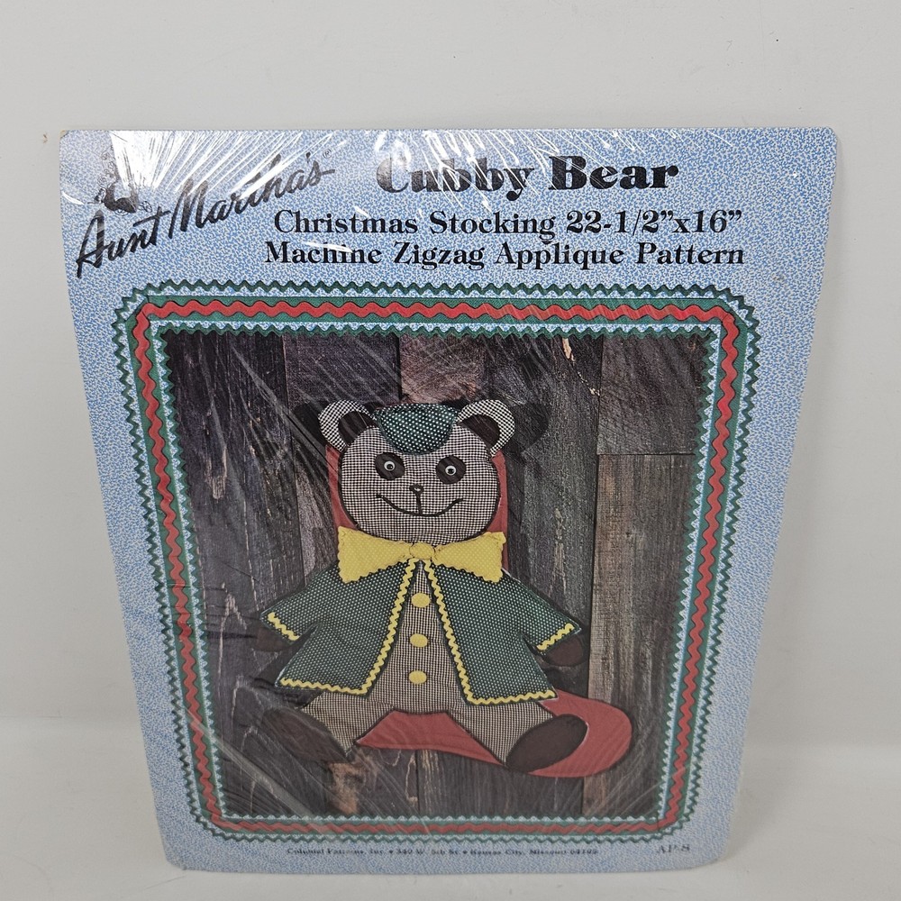 Christmas AP-8 Aunt Martha's machine zigzag applique Pattern Cubby Bear
