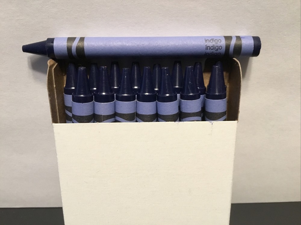 (16) Crayola Crayons (indigo) BULK