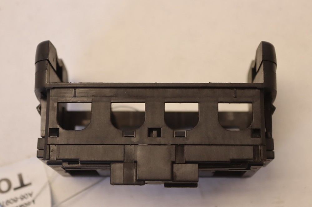 2008-2017 FREIGHTLINER CASCADIA 125 DASH EXPANSION SWITCH MODULE BRACKET OEM