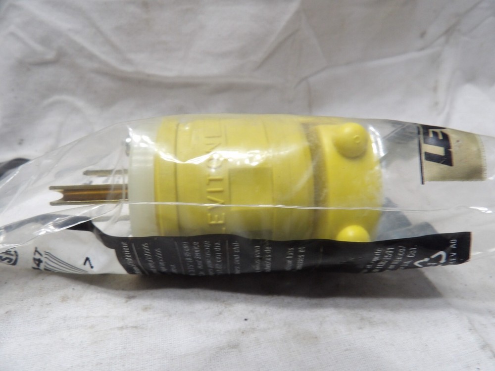 Leviton Dustguard 061-1447 2 Prong Plug