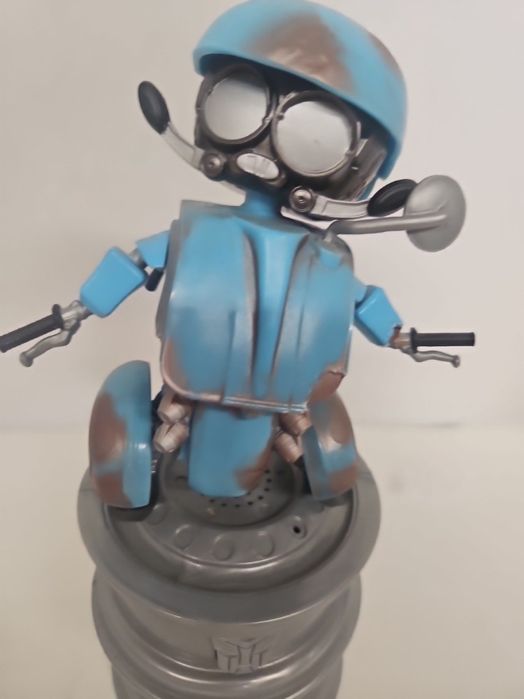Transformers Autobot Sqweeks The Last Knight Animated Dancing Robot 2017 Tested
