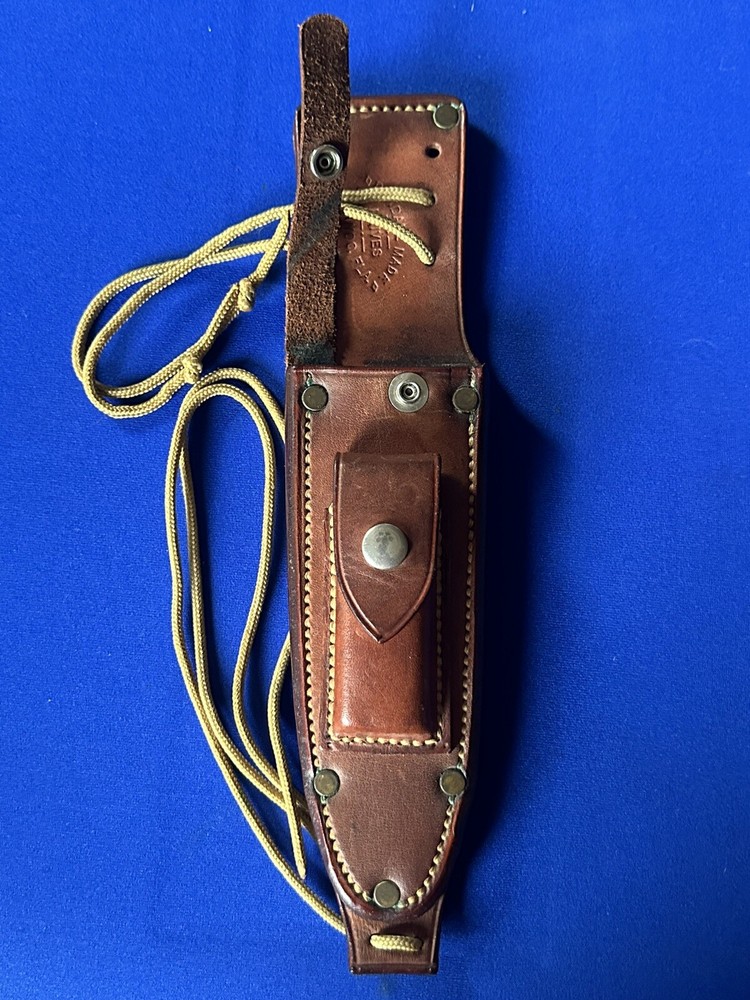 Vintage Early 70’s Randall Model 18~ Riveted Sheath~ Long Thread Cap