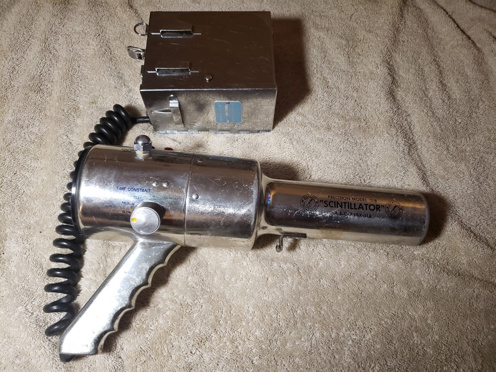 SCINTLLATOR PRECISION MODEL 111B SYSTEM