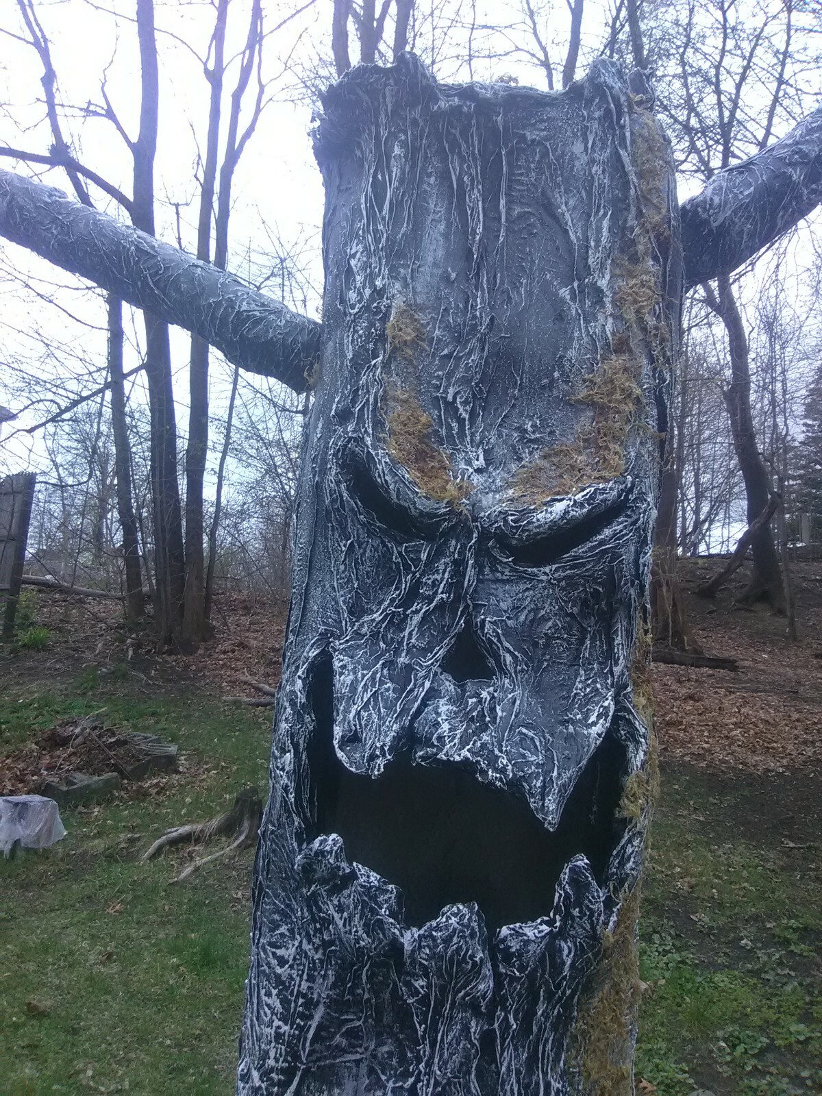 HAUNTED GLOWING HALLOWEEN TREES Halloween Props, OOAK by: MADMAT