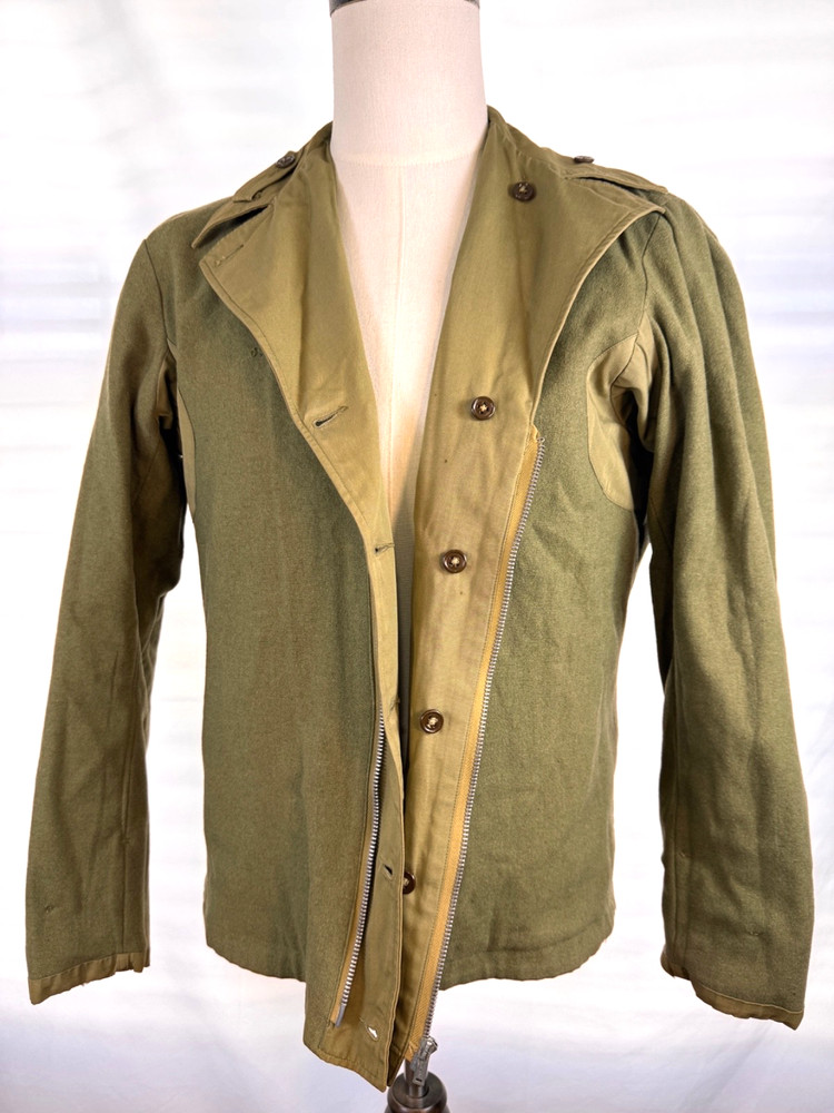 WWII US ARMY M41 FIELD JACKET – USAAF FOURTH AIR FORCE, OD 2ND PATTERN – DATED