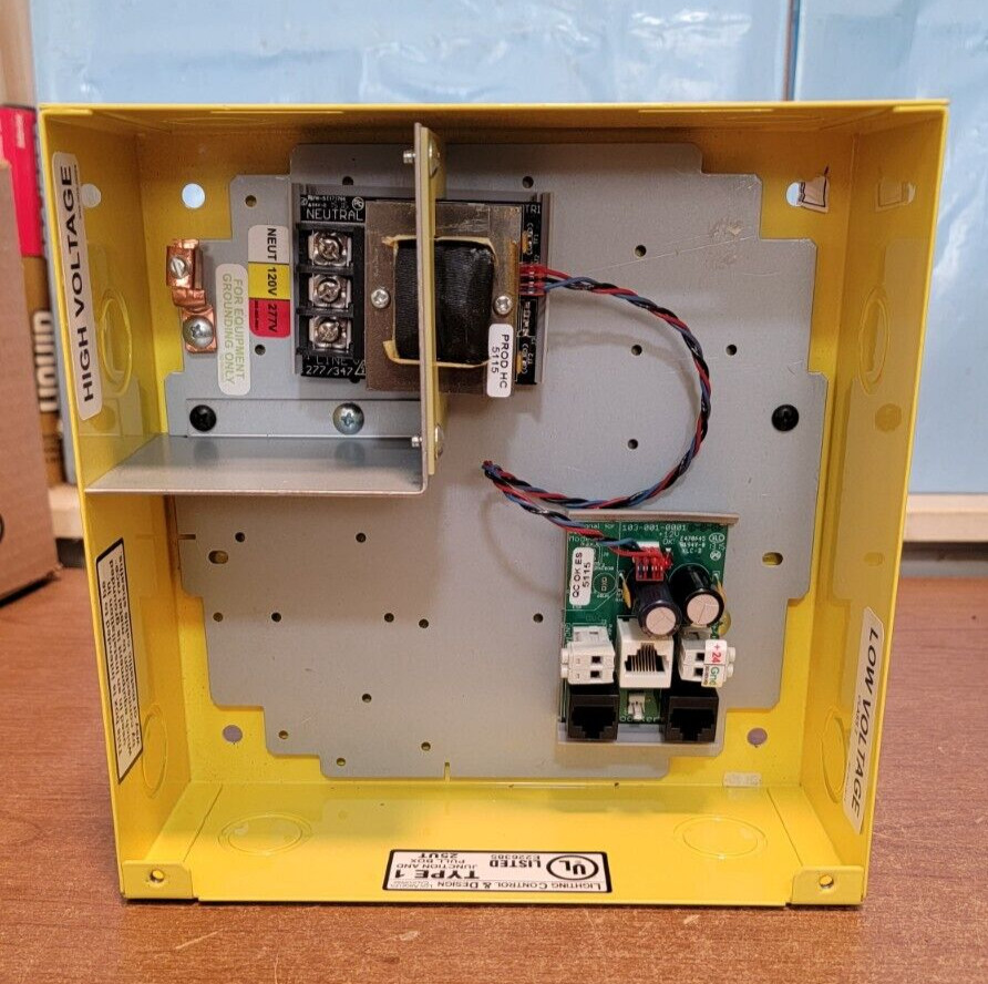 NEW LIGHTING CONTROL & DESIGN GR2400 BUS BOOSTER Read Description