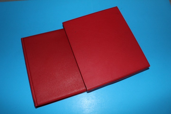 Lindner (1130?) smaller Red 13 Ring binder with Dustcase BlueLakeStamps Useful!