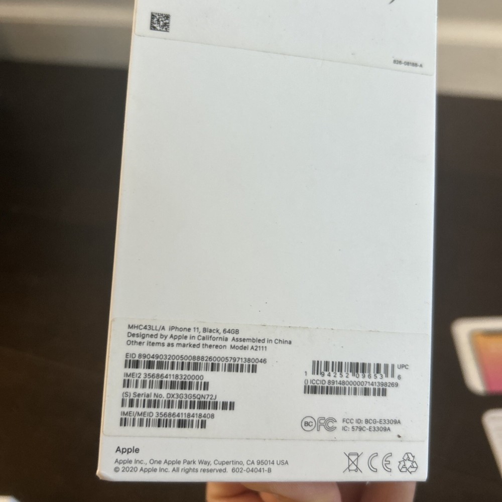 Apple iPhone 11 - Black - 64 Gb Box Only Sticker Sim Remover