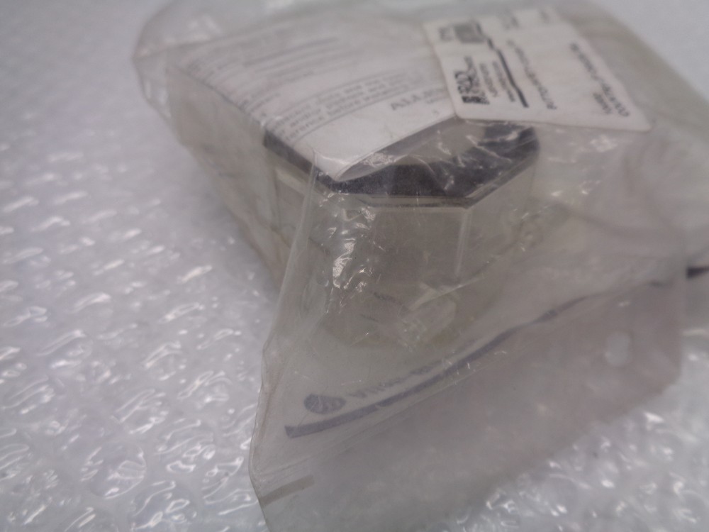 BRADY PBL6 BUTTON SAFETY COVER NSMP