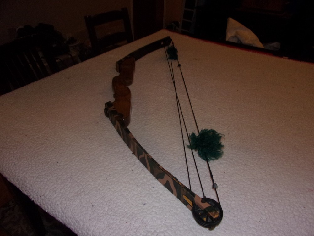 Vintage Darton WH 500 Compound Bow