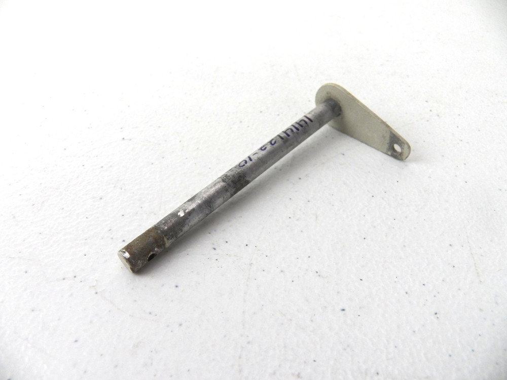 Cessna Reclining Adjustment Arm 1414122-10