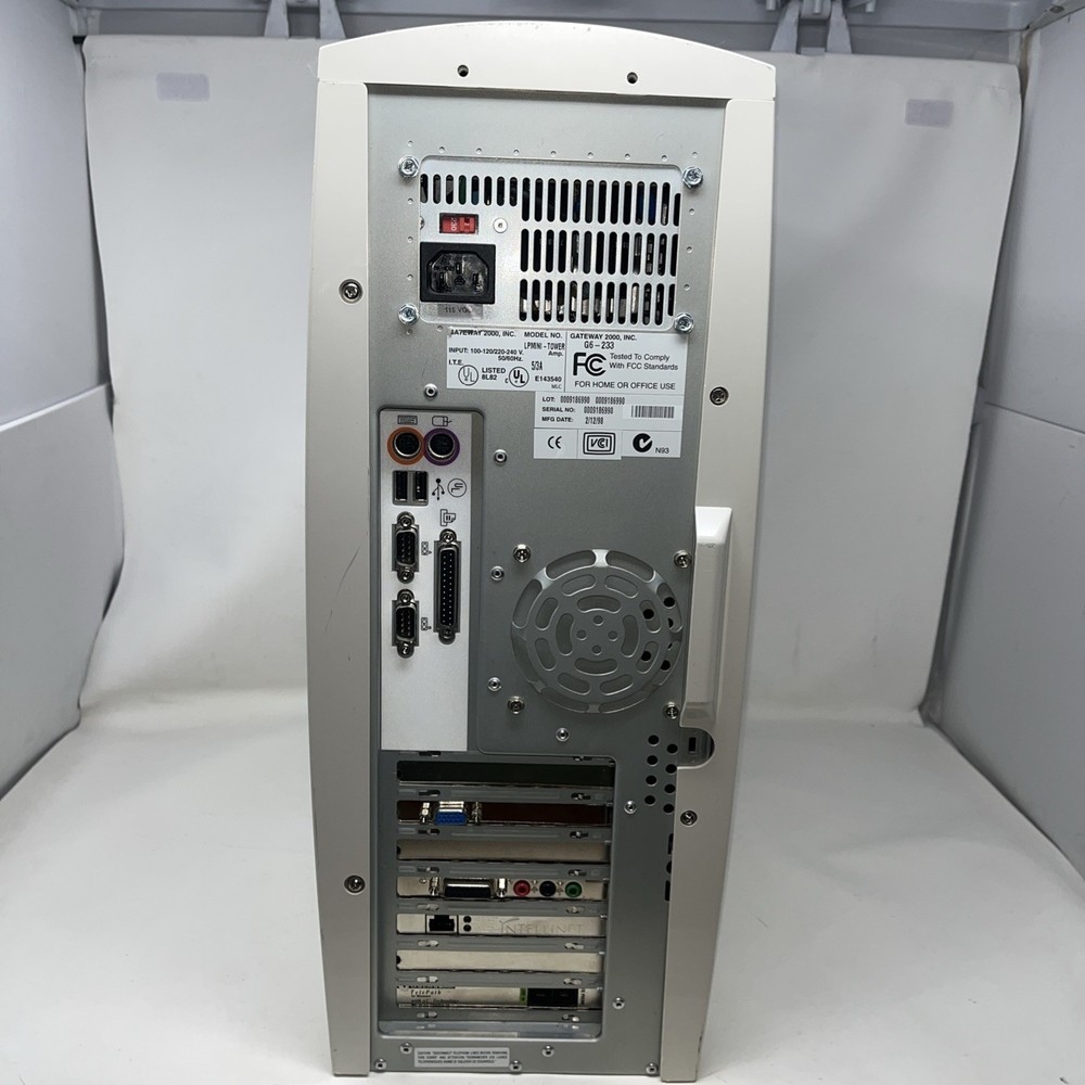 Gateway 2000 G6-233M Intel Pentium Desktop Powers on- read description