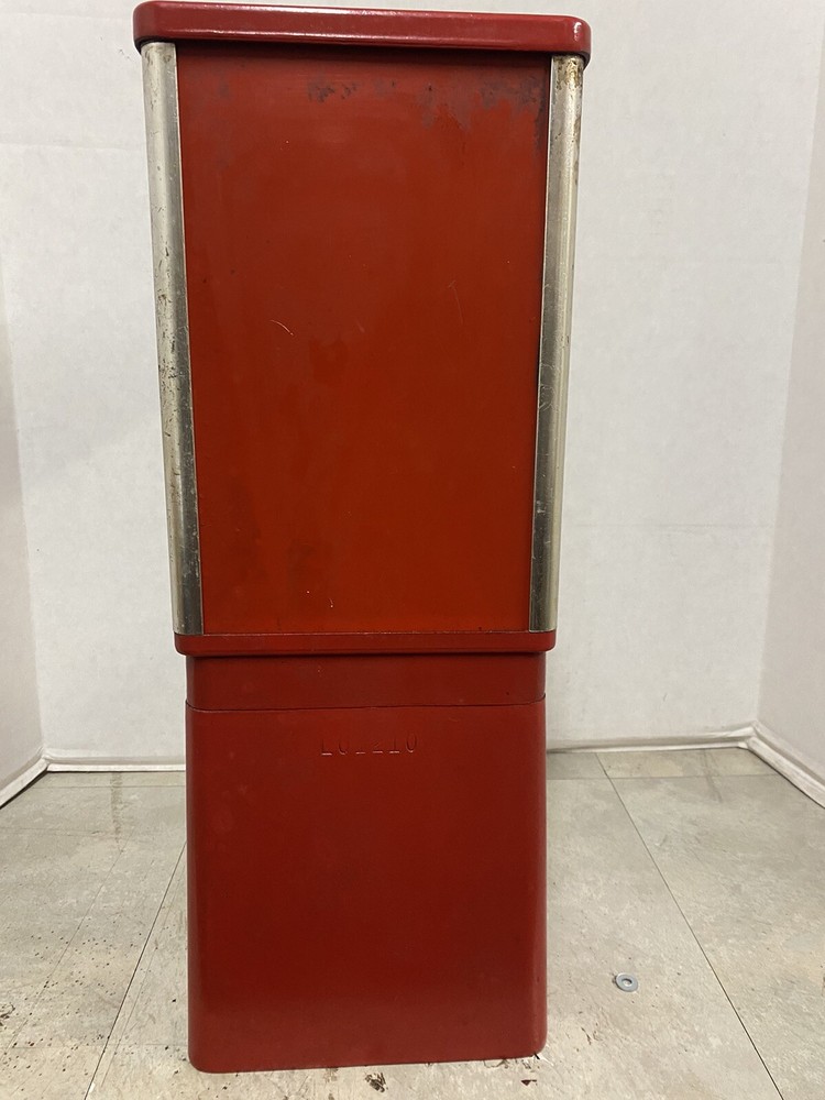 USED Oak Vista Gumball Machine